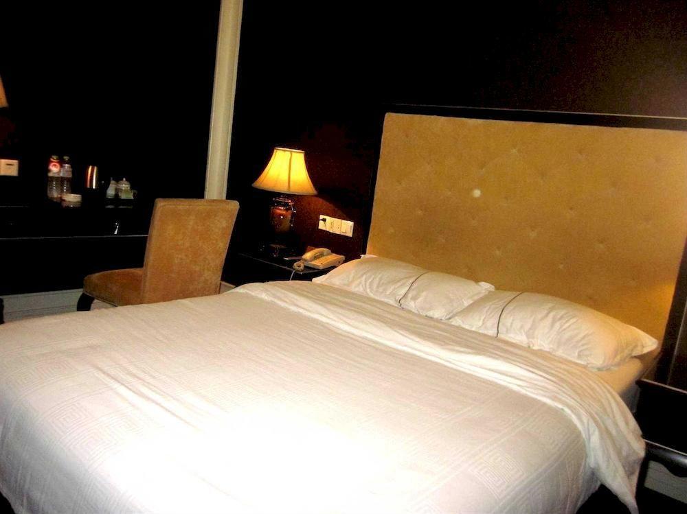 Manhattan Jinling Hotel Шанхай Екстериор снимка