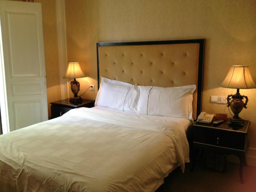 Manhattan Jinling Hotel Шанхай Стая снимка