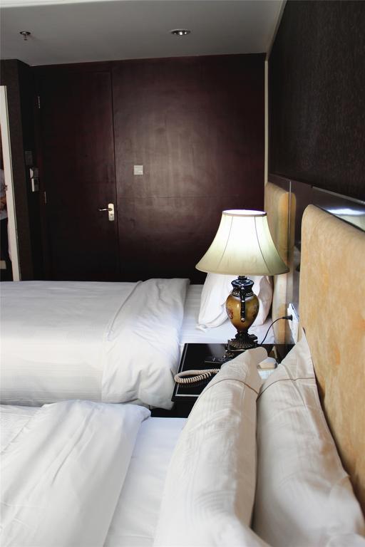 Manhattan Jinling Hotel Шанхай Стая снимка
