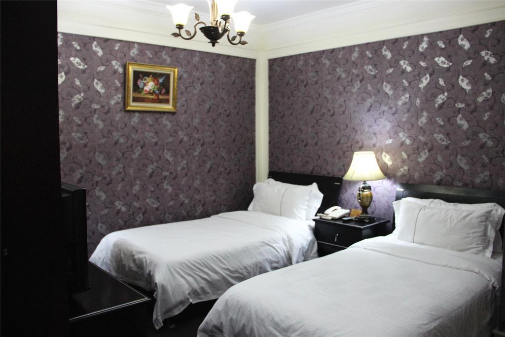 Manhattan Jinling Hotel Шанхай Стая снимка
