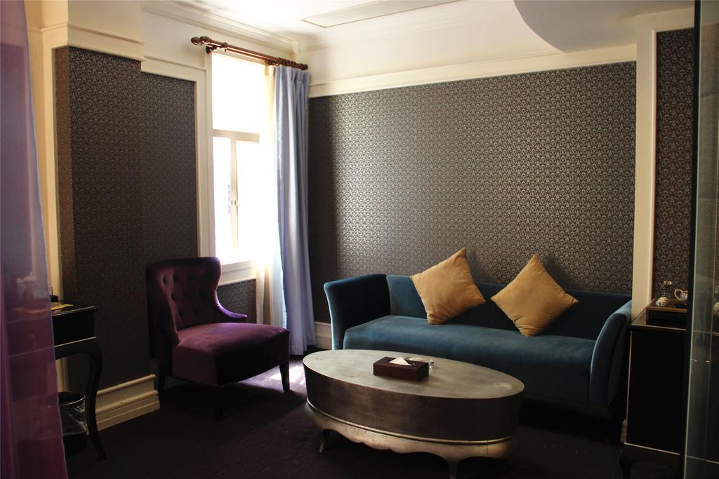 Manhattan Jinling Hotel Шанхай Стая снимка