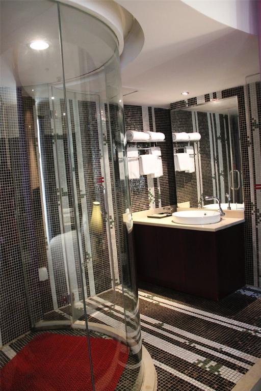 Manhattan Jinling Hotel Шанхай Стая снимка