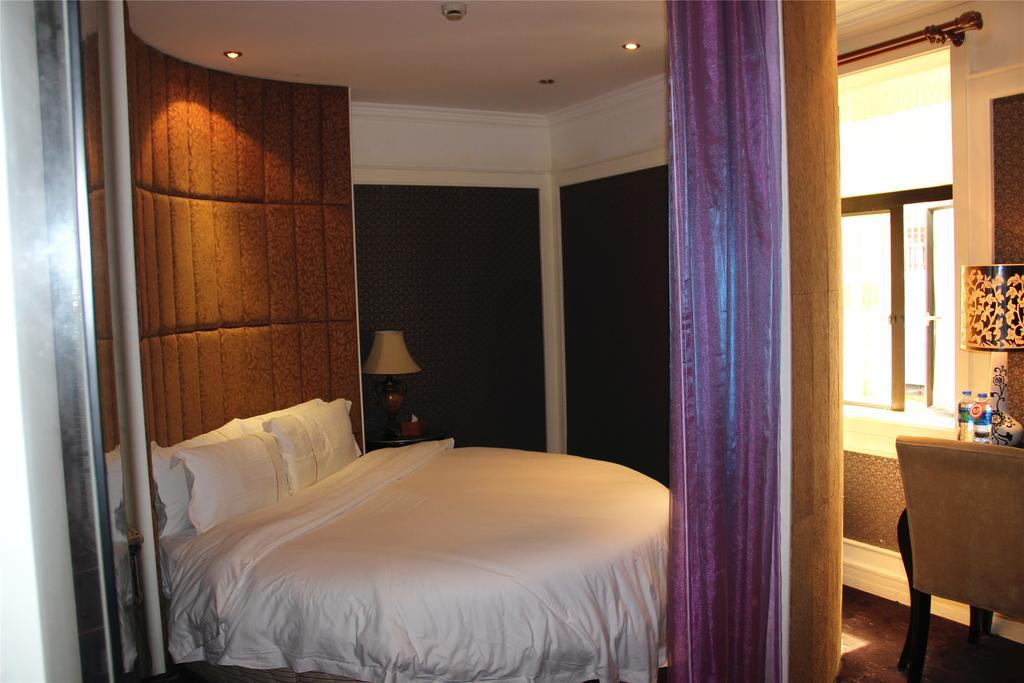 Manhattan Jinling Hotel Шанхай Стая снимка